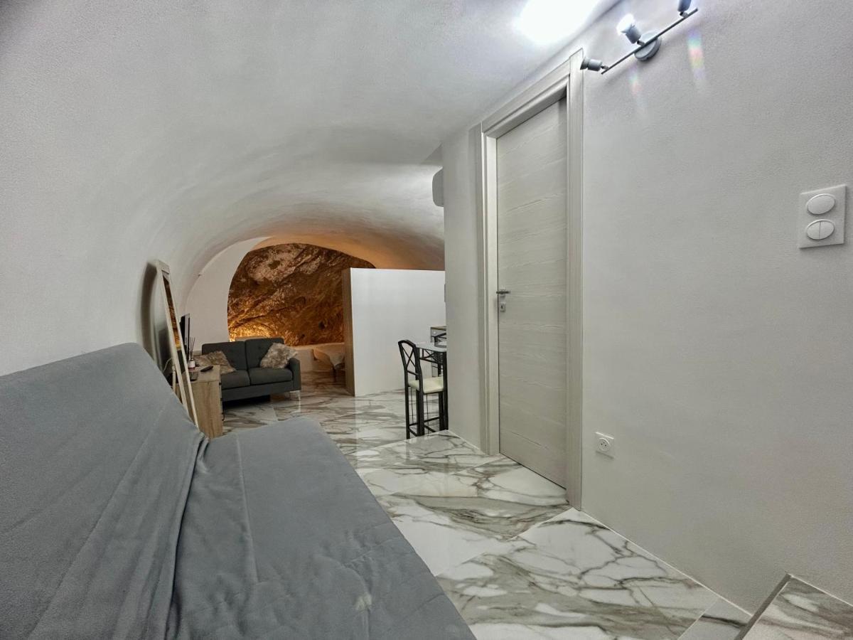 מנטון Cave House Apartment מראה חיצוני תמונה