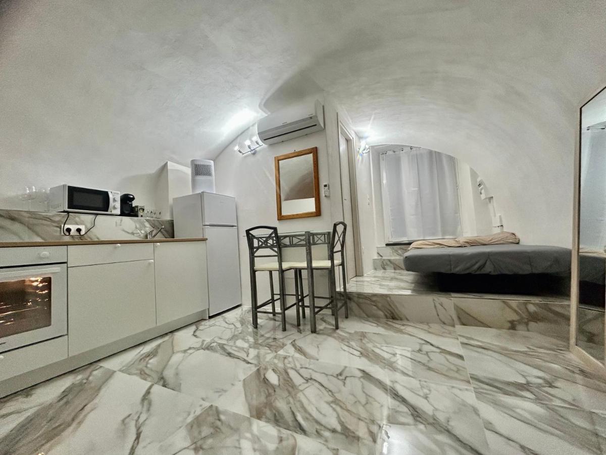 מנטון Cave House Apartment מראה חיצוני תמונה