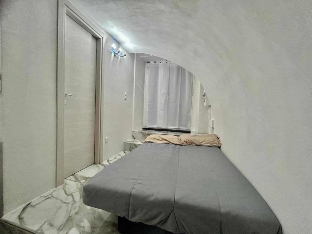 מנטון Cave House Apartment מראה חיצוני תמונה
