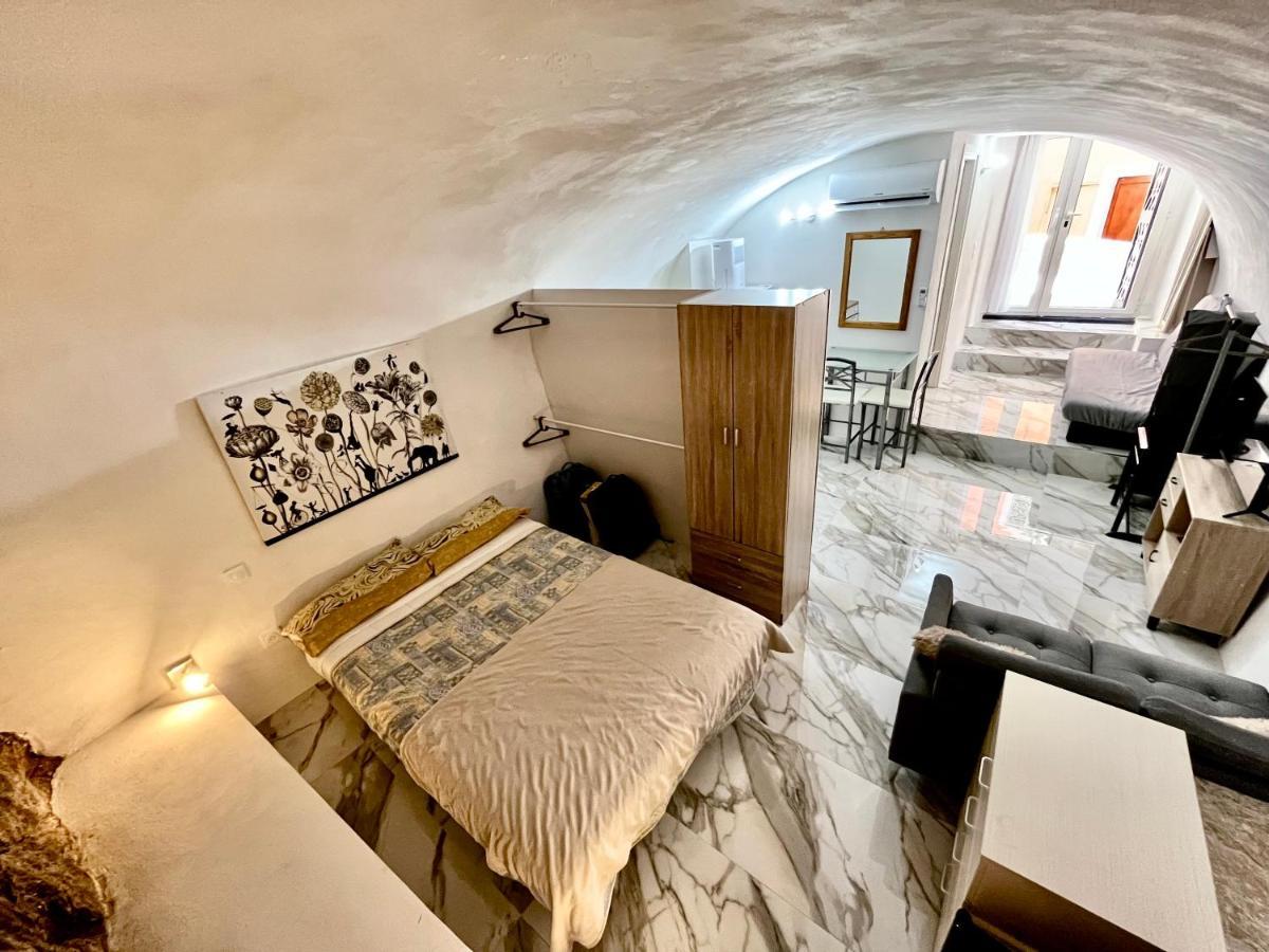 מנטון Cave House Apartment מראה חיצוני תמונה